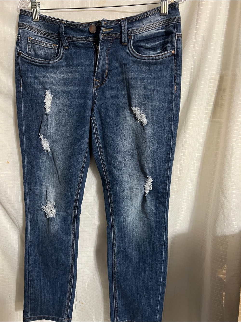 Dollhouse Distressed Denim Jeans size11. (JN1)